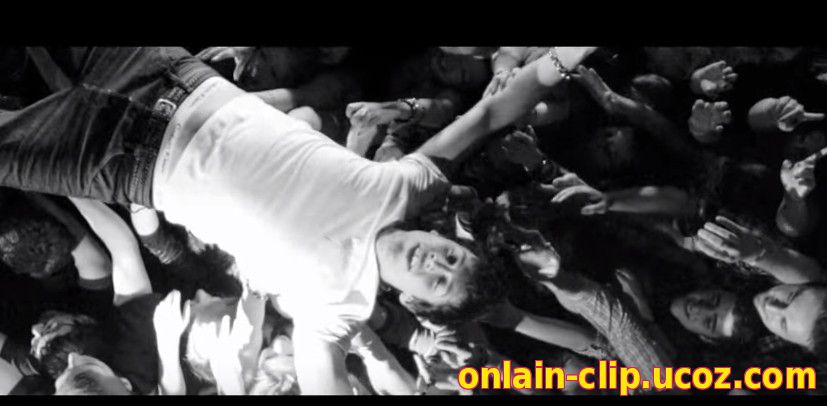 Example - 'Changed The Way You Kiss Me'