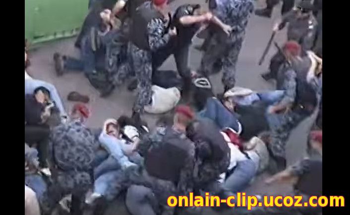 Краповые береты против фанатов