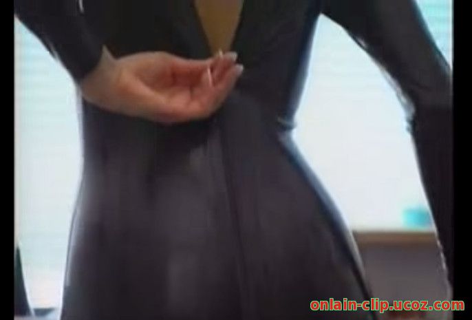 latex catsuit tragen